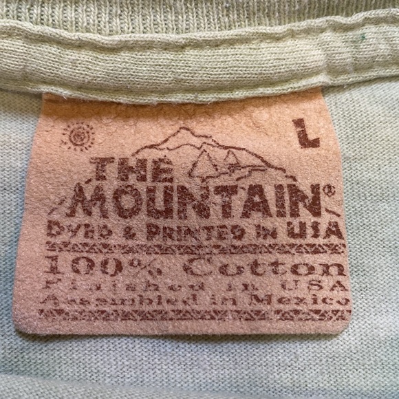 SOLD - VINTAGE Native American GRAPHIC T-SHIRT - Picture 6 of 8